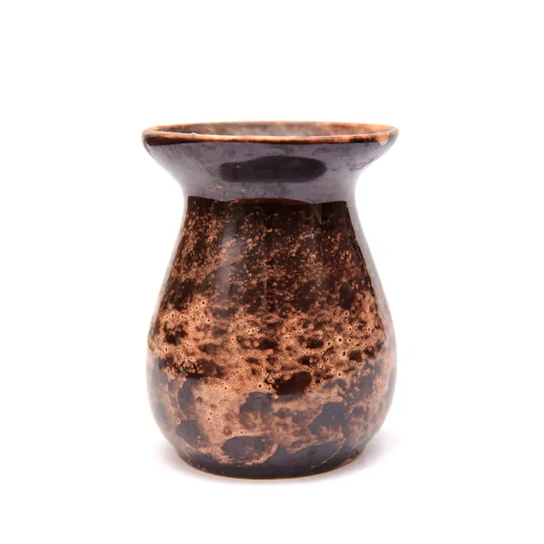 Vaso de cerâmica para flores, isolado — Fotografia de Stock