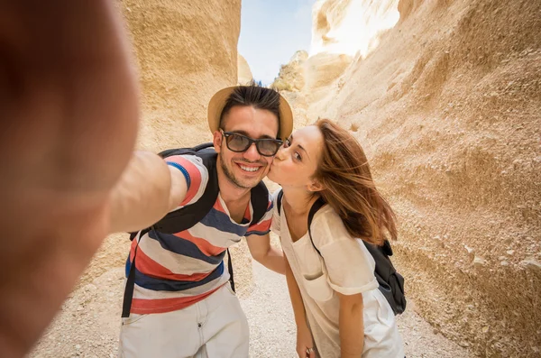 Bir selfie Büyük Kanyon çekici çift