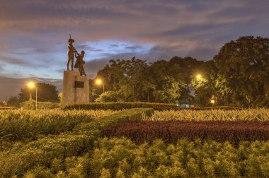 Jakarta resmi olarak Endonezya 'nın başkenti olan Jakarta' nın başkentidir. Jakarta Endonezya 'nın ekonomi, kültür ve siyasetinin merkezidir.