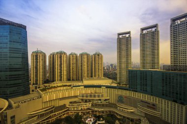 Jakarta resmi olarak Endonezya 'nın başkenti olan Jakarta' nın başkentidir. Jakarta Endonezya 'nın ekonomi, kültür ve siyasetinin merkezidir.