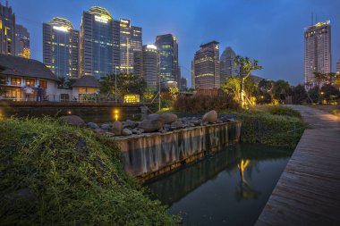 Jakarta resmi olarak Endonezya 'nın başkenti olan Jakarta' nın başkentidir. Jakarta Endonezya 'nın ekonomi, kültür ve siyasetinin merkezidir.