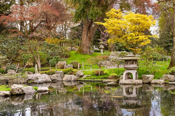 Holland park, Londra