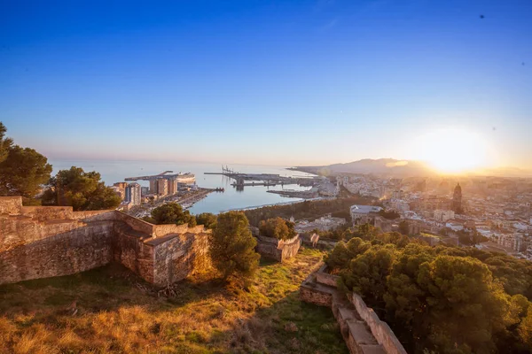 Gibralfaro Kalesi Malaga Şehir Merkezinin Görünümü Gözlemleyerek — Stok fotoğraf