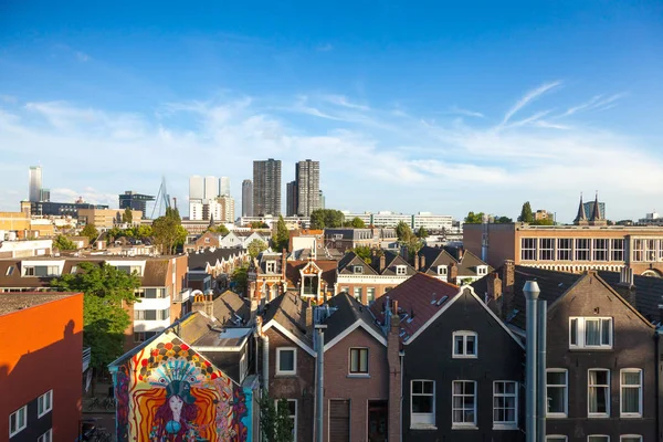 Rotterdam Países Bajos Julio 2017 City Skyline Con Edificios Antiguos — Foto de Stock