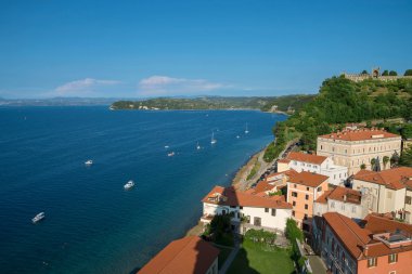 Kale ve deniz araçları, Slovenya ile Piran görünümünün üst