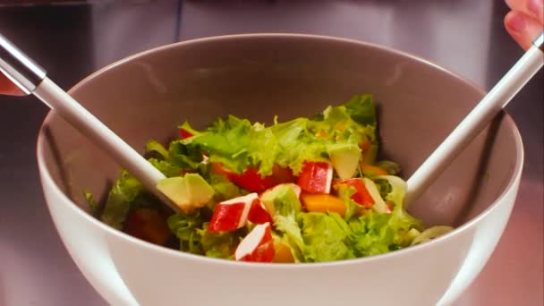 Fresh seaweed salad with crab sticks — Stock Footage Fresh seaweed salad with crab sticks Royalty Free Stock Video
