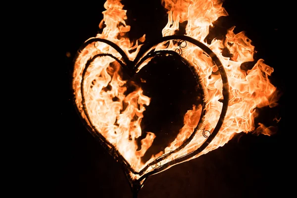 Burning heart, in the dark — Stock Photo, Image