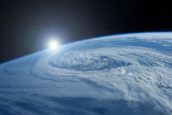 거대 한 토네이도, 우주에서 온 태풍. — 스톡 사진