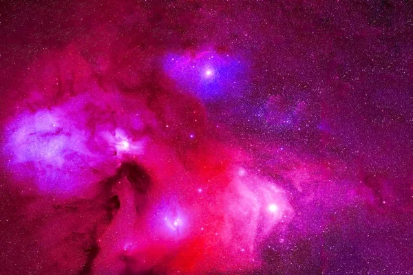 깊은 공간, 별 과 성운 이 있는 보라색. 이 이미지의 요소들은 NASA 가 제공 했습니다.. — 스톡 사진