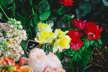 Çiçekçi Çiçek çok