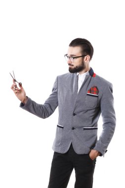 şık adam makas tanıtır. saç modeli kavramı