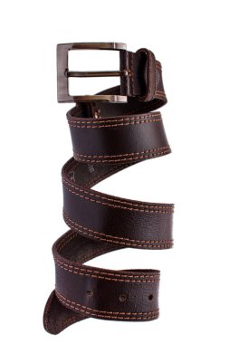 Şık erkekler kahverengi kemer beyaz arka plan üzerinde izole