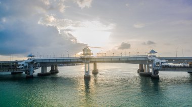 Sarasin bridge.the köprüsünde havadan görünümü Phuket Adası'na bağlanma