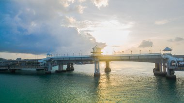 Sarasin bridge.the köprüsünde havadan görünümü Phuket Adası'na bağlanma