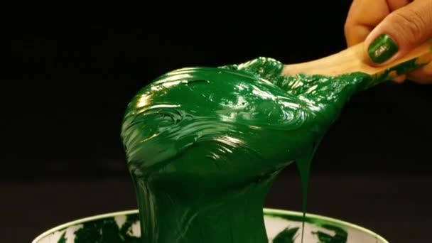 暗い緑プラスチゾル インク — ストック動画