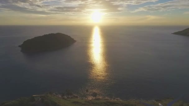 航空摄影岛盈方的 Phomethep 海角 — 图库视频影像