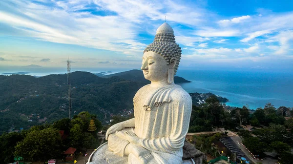 Nascer do sol no grande Buda — Fotografia de Stock