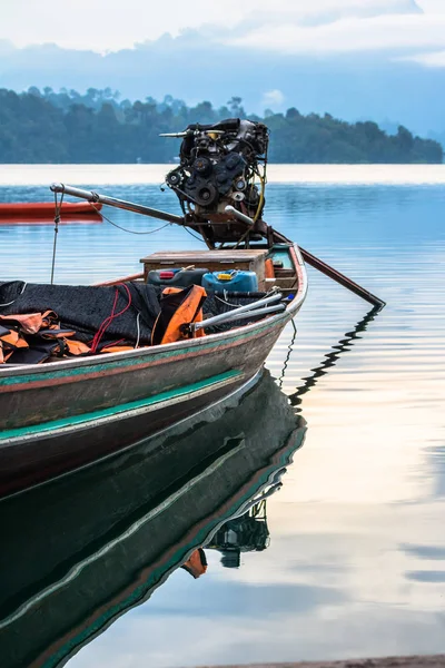 uzun kuyruk tekne lagün hizmetinde