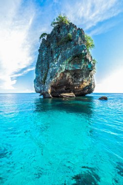 Koh Ha yüzme ve şnorkel için ortalama sayısı beş ada iyi yerdir.