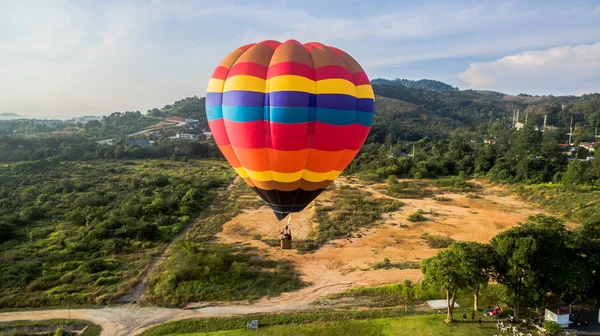 Luftaufnahmen mit Heißluftballon — Stockfoto