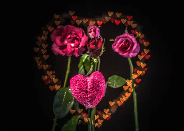 Fleurs roses dans le fond du coeur . — Photo