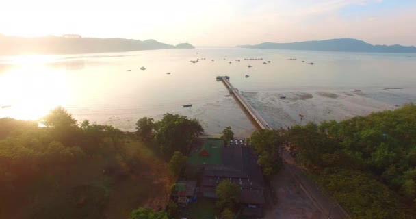 Palai Pier im Golf von Chalong — Stockvideo