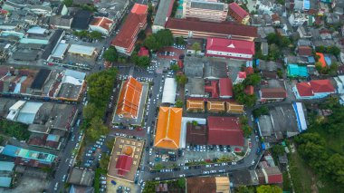 günbatımı Phuket şehir ortasında sırasında hava fotoğrafçılığı