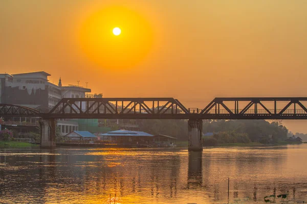 Sunrise above  River Kwai bridge — Stock Photo, Image