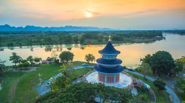 Çin tarzı güzel pagoda 