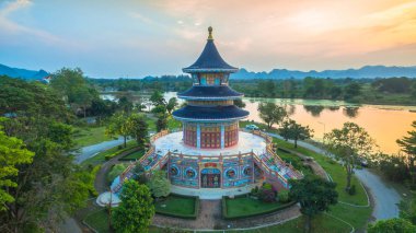 Çin tarzı güzel pagoda 