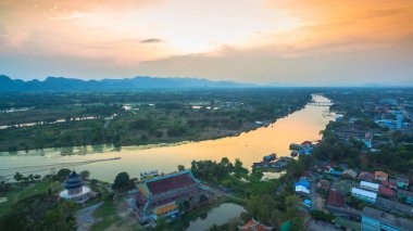 Çin tarzı güzel pagoda 