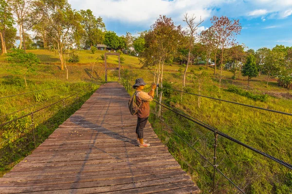 Asma köprü, Pompee bakış açısı
