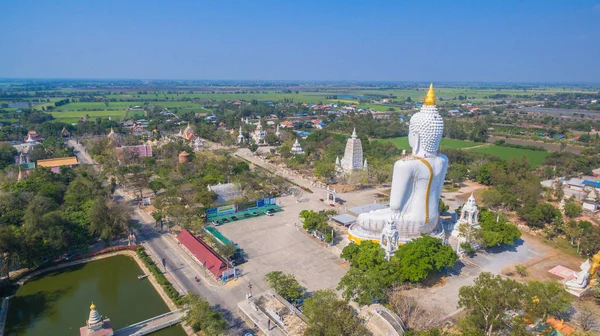 White big Buddha stature in the field — Stock Photo, Image