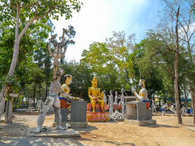 Buda postur birkaç heykelleri