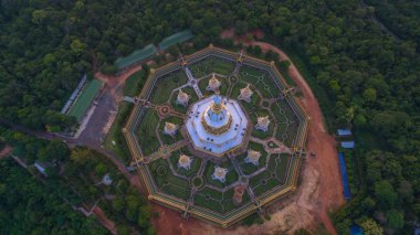 güzel Chaimongkol pagoda