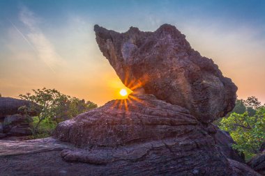 şaşırtıcı doğal taş heykel