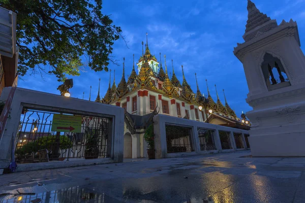 Metallburg in bangkok — Stockfoto