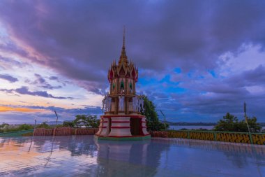 Kaplan Tapınağı Kanchanaburi'deki/daki oteller mağara