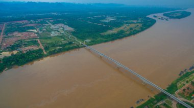 Üçüncü Tay ve Lao dostluk Köprüsü