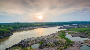 3000 bok görünmeyen güzel Mekong rock
