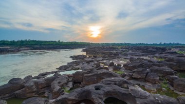 3000 bok görünmeyen güzel Mekong rock