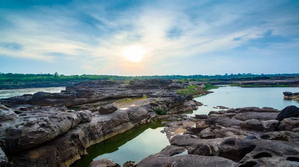 3000 bok görünmeyen güzel Mekong rock