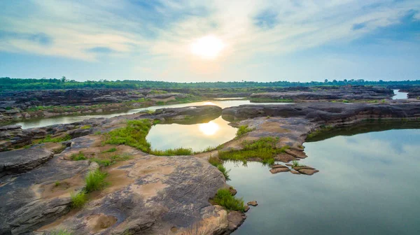 3000 bok görünmeyen güzel Mekong rock