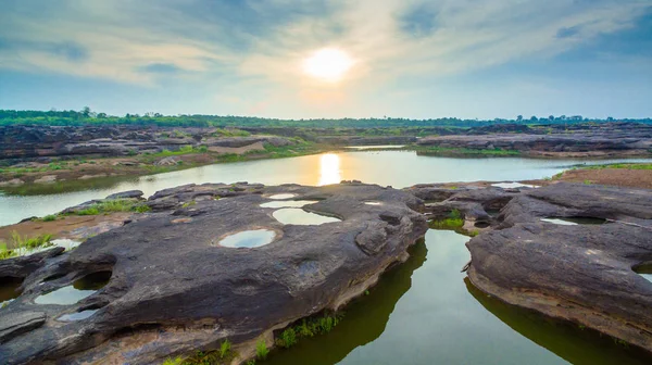3000 bok görünmeyen güzel Mekong rock