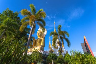 WAT Tham Khuha Sawan Mekong yanında güzel Tapınağı