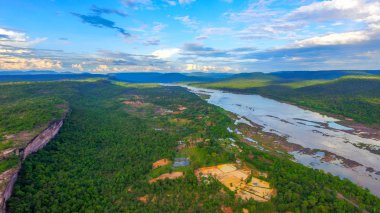 PHA Taem Cliff Milli Parkı