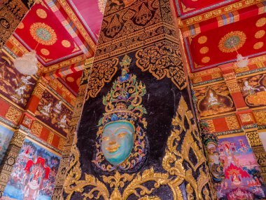 Güzel Sanatlar Bang Tong Tapınağı pagoda içinde