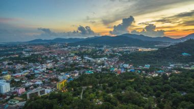 Khao Rang bakış açısı Simgesel Yapı Phuket Town, havadan görünümü.
