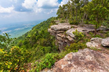 Mor Hin Khao Milli Parkı