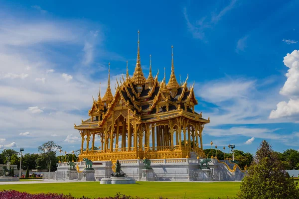 Ananta Samakhom taht salonu Bangkok, Thail ünlü dönüm noktası olduğunu